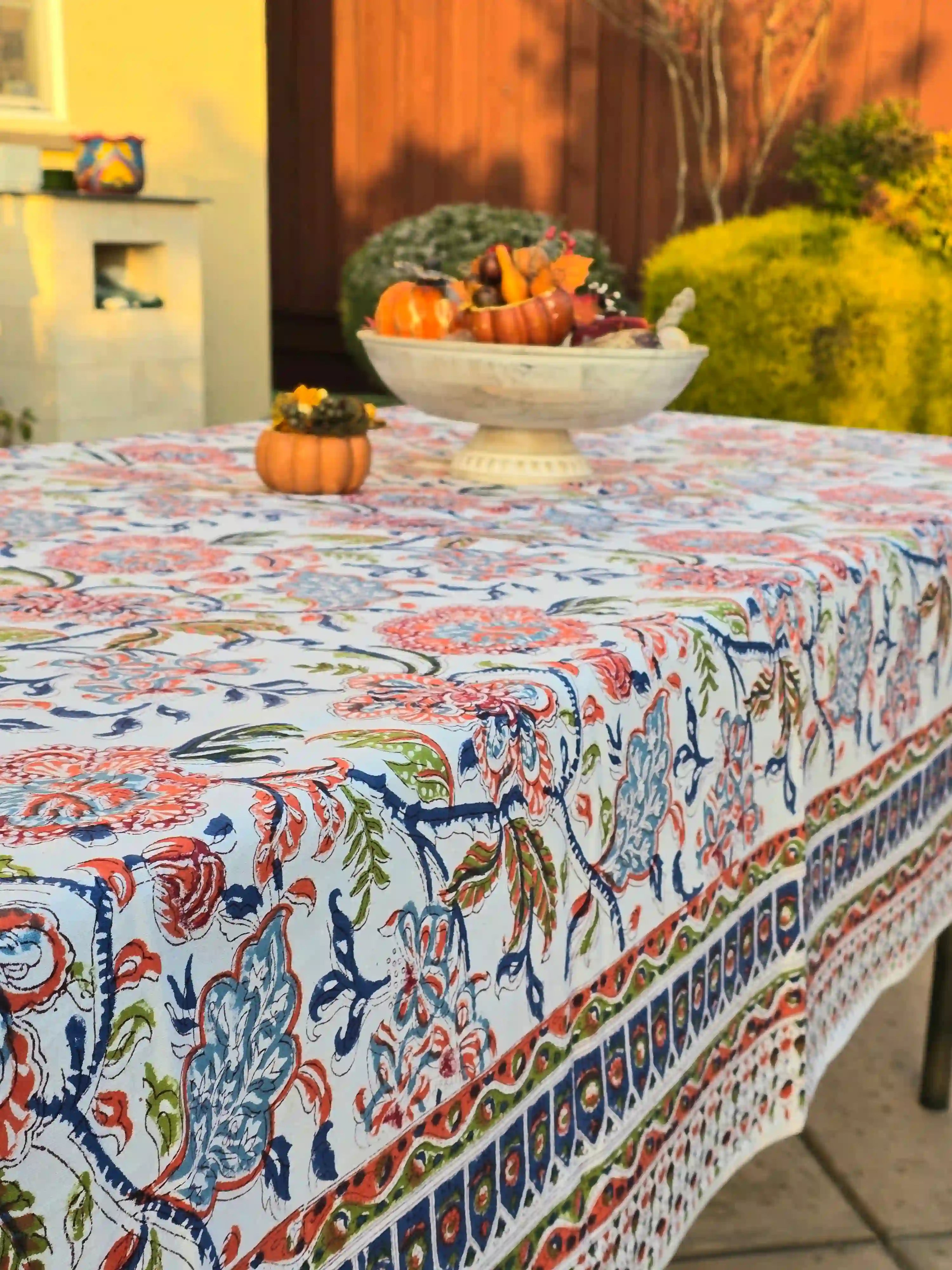 How to Style Handmade Table Linens for Summer Entertaining - Ohana Earth