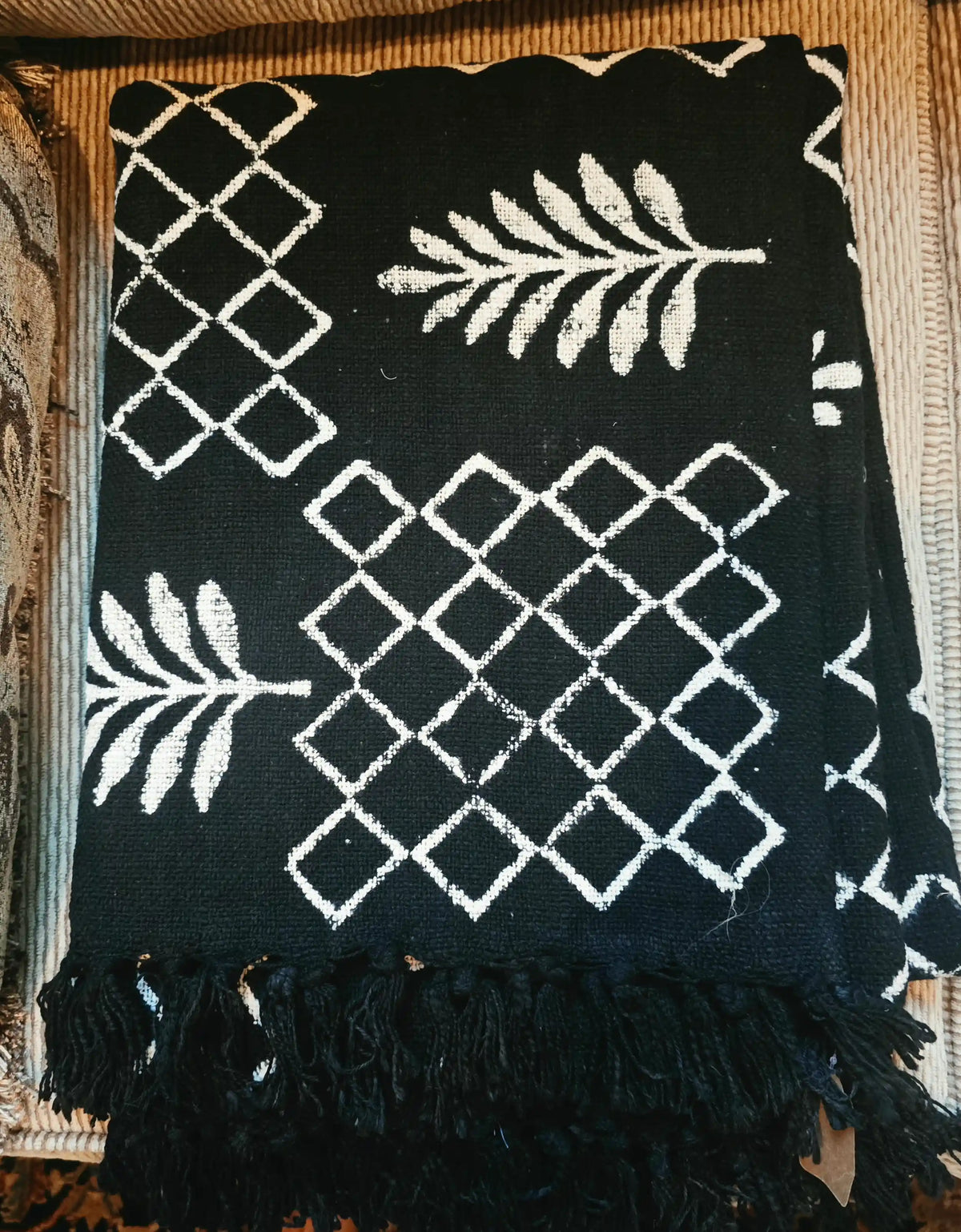 Black and White Handmade Slub Cotton Throw - Ohana Earth