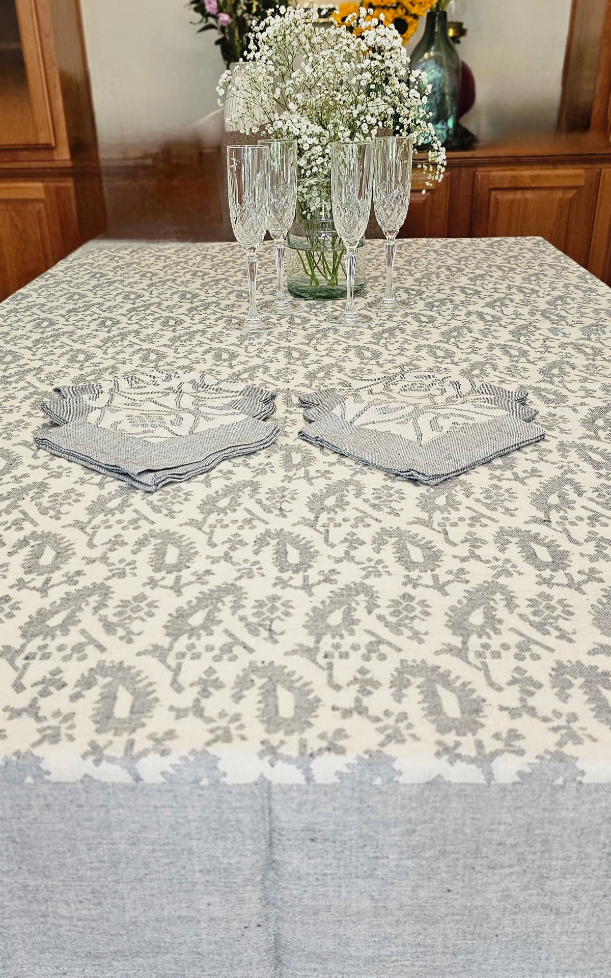 Fern garden Pure Cotton Handwoven Jacquard Table cover