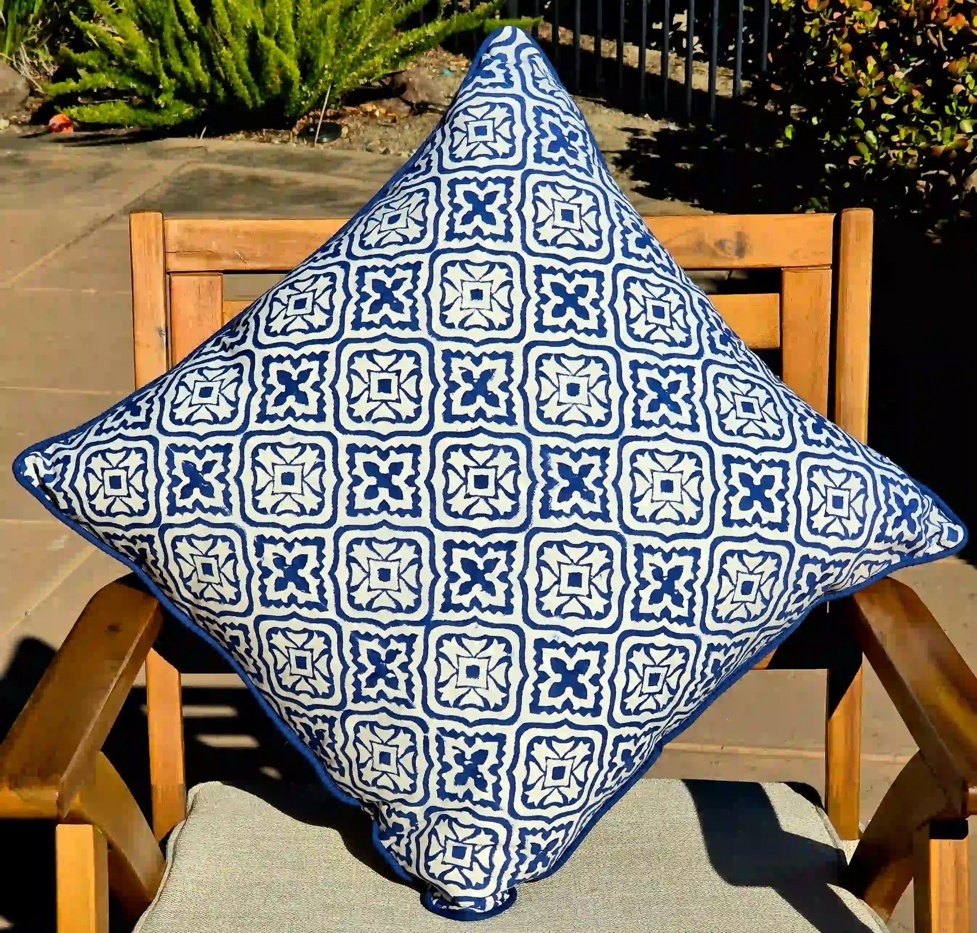 White Blue Cotton Cushion Cover