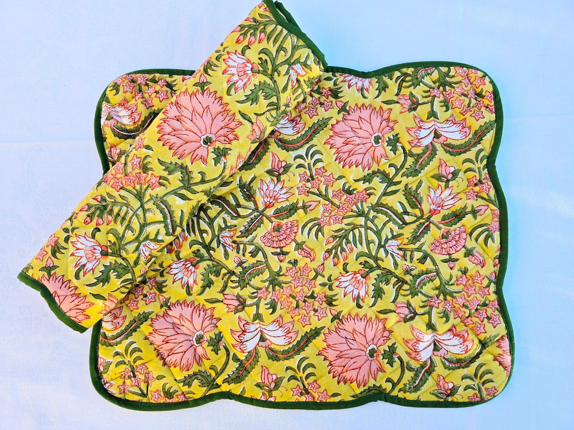 Floral Block Print Cotton Quilted Placemat with Scalloped Sides
