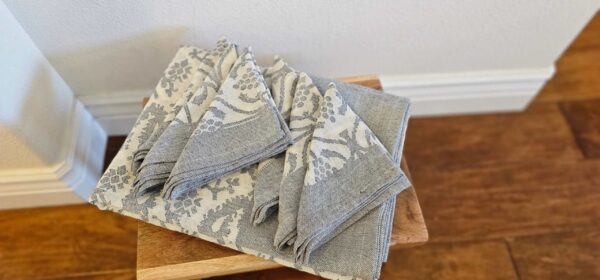 Fern-garden Pure Cotton Handwoven Jacquard Table cover - Image 5
