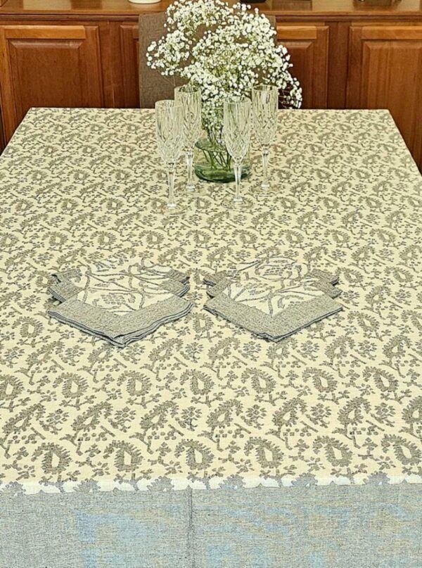 Jacquard Cotton Tablecloth – Handwoven & Sustainable