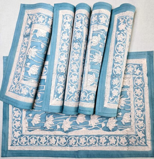 Blue Floral Placemat Set - Image 4